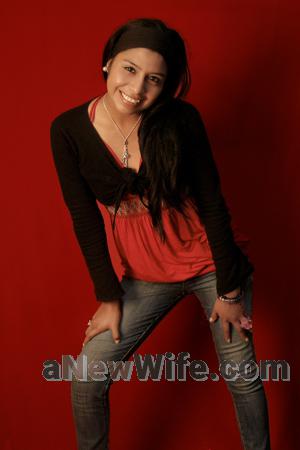 107454 - Liliana Age: 22 - Peru
