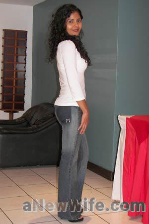 114331 - Mayelin Age: 34 - Costa Rica