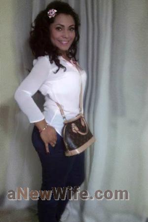 158172 - Linda Age: 39 - Colombia