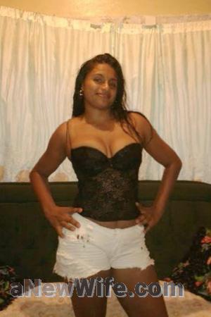 158280 - Mariela Age: 40 - Costa Rica