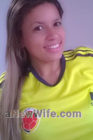 163088 - Dariela Age: 43 - Colombia