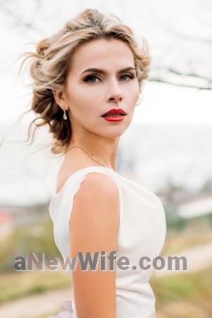 172143 - Irina Age: 36 - Ukraine