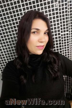 176033 - Adriana Age: 48 - Colombia