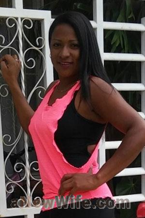 179081 - Yeimi Age: 40 - Colombia