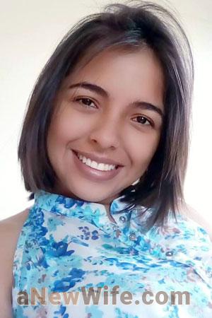 181818 - Camila Age: 32 - Colombia