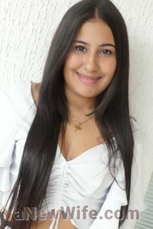192545 - Alexandra Age: 27 - Colombia