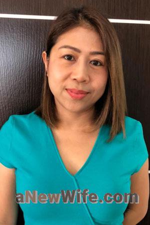 200198 - Suttida Age: 49 - Thailand