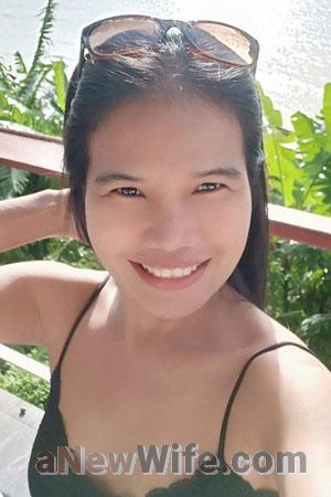 205598 - Pimjai Age: 42 - Thailand