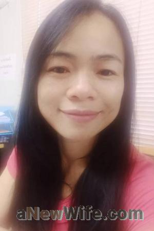 207202 - Wipaporn Age: 43 - Thailand