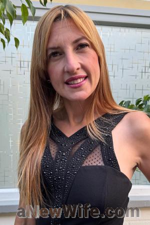 210274 - Mariela Age: 41 - Colombia