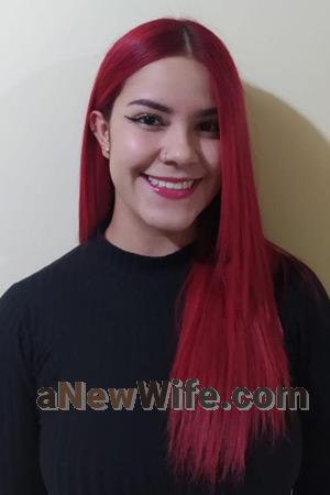 210914 - Laura Age: 27 - Colombia