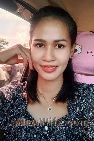 211510 - Supatta Age: 34 - Thailand