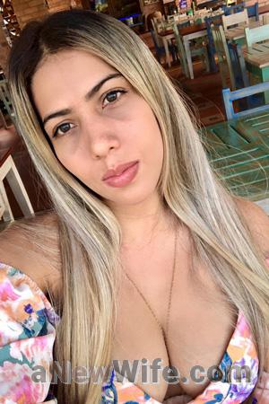 212151 - Monica Age: 33 - Colombia