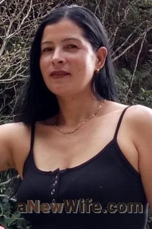212325 - Migdalia Age: 41 - Colombia