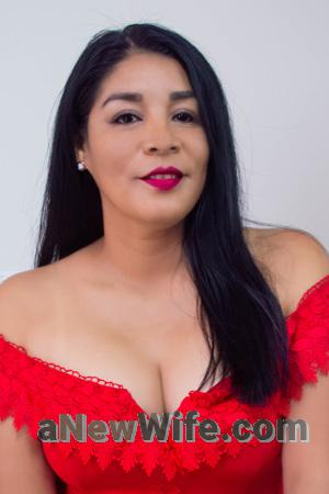 213000 - Daniela Age: 42 - Peru