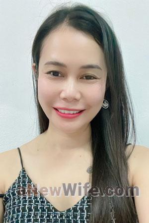 213045 - Chatchayada Age: 41 - Thailand