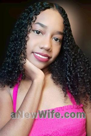 213227 - Angelica Age: 29 - Colombia