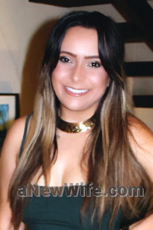 213424 - Daniela Age: 32 - Costa Rica