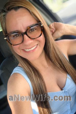 213433 - Karol Age: 46 - Costa Rica