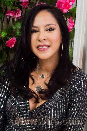 215268 - Delly Age: 36 - Peru