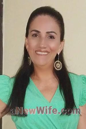 215402 - Helen Age: 48 - Costa Rica