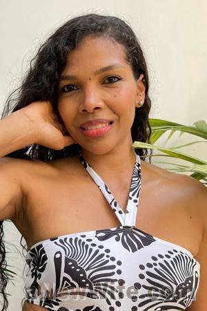 218188 - Karina Age: 39 - Colombia