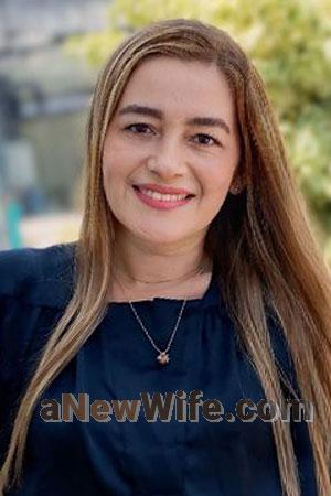 219156 - Karina Age: 45 - Colombia