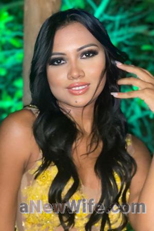 220923 - Paola Age: 24 - Colombia