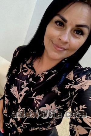 222228 - Jessica Age: 43 - Costa Rica