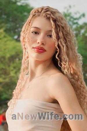 225773 - Adriana Age: 23 - Colombia