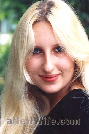 52447 - Elizaveta Age: 23 - Ukraine