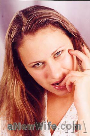 57747 - Elena Age: 29 - Ukraine