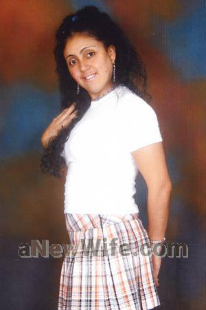 63542 - Helena Age: 38 - Costa Rica