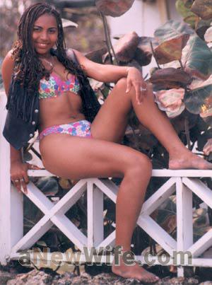 63729 - Gina Liz Age: 30 - Colombia