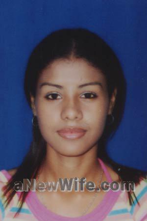 68105 - Arlina Age: 24 - Colombia