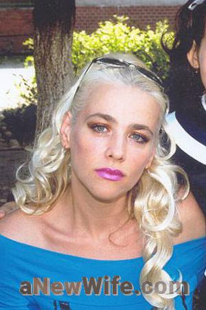 68489 - Larisa Age: 46 - Ukraine