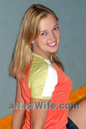 72620 - Irina Age: 25 - Ukraine