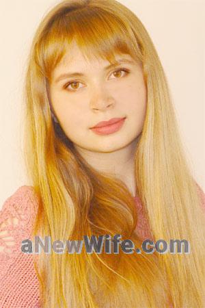 72657 - Elena Age: 27 - Ukraine