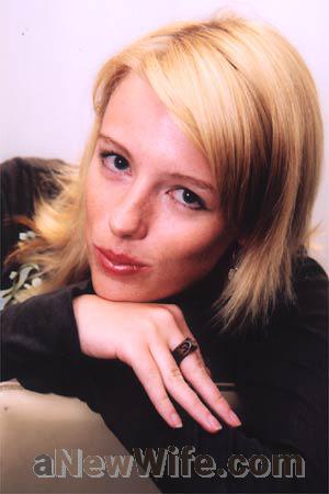 73720 - Nadezhda Age: 31 - Russia