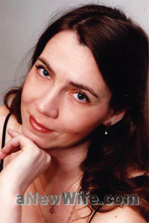 79032 - Valentina Age: 41 - Russia