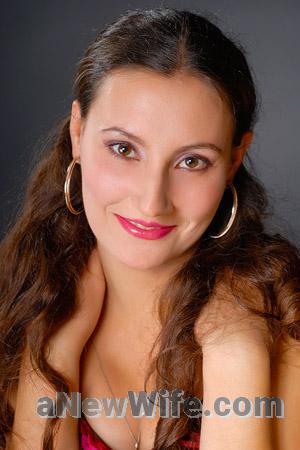 89881 - Yanina Age: 24 - Ukraine