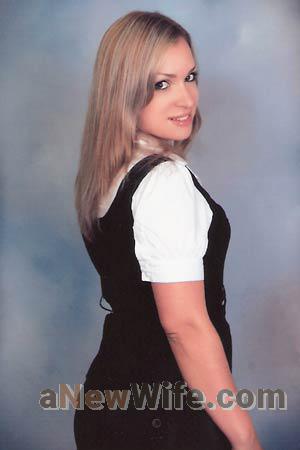 98220 - Lindsay Age: 29 - Costa Rica